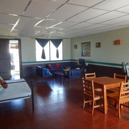 Отель Harvest House Nicaragua Леон Экстерьер фото