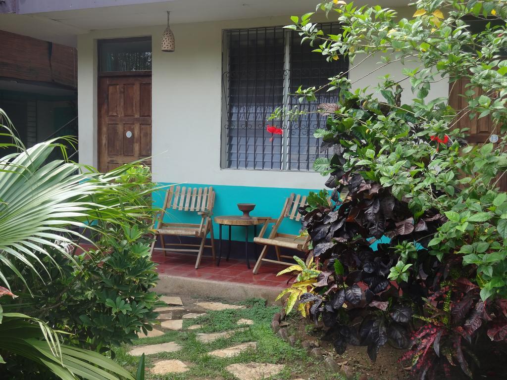 Отель Harvest House Nicaragua Леон Экстерьер фото
