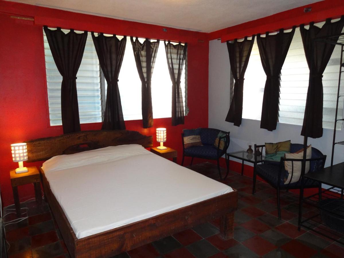 Отель Harvest House Nicaragua Леон Экстерьер фото