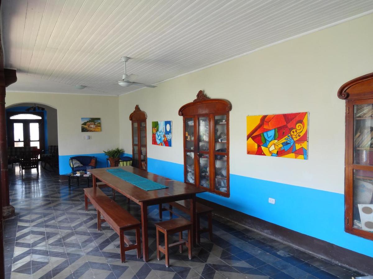 Отель Harvest House Nicaragua Леон Экстерьер фото